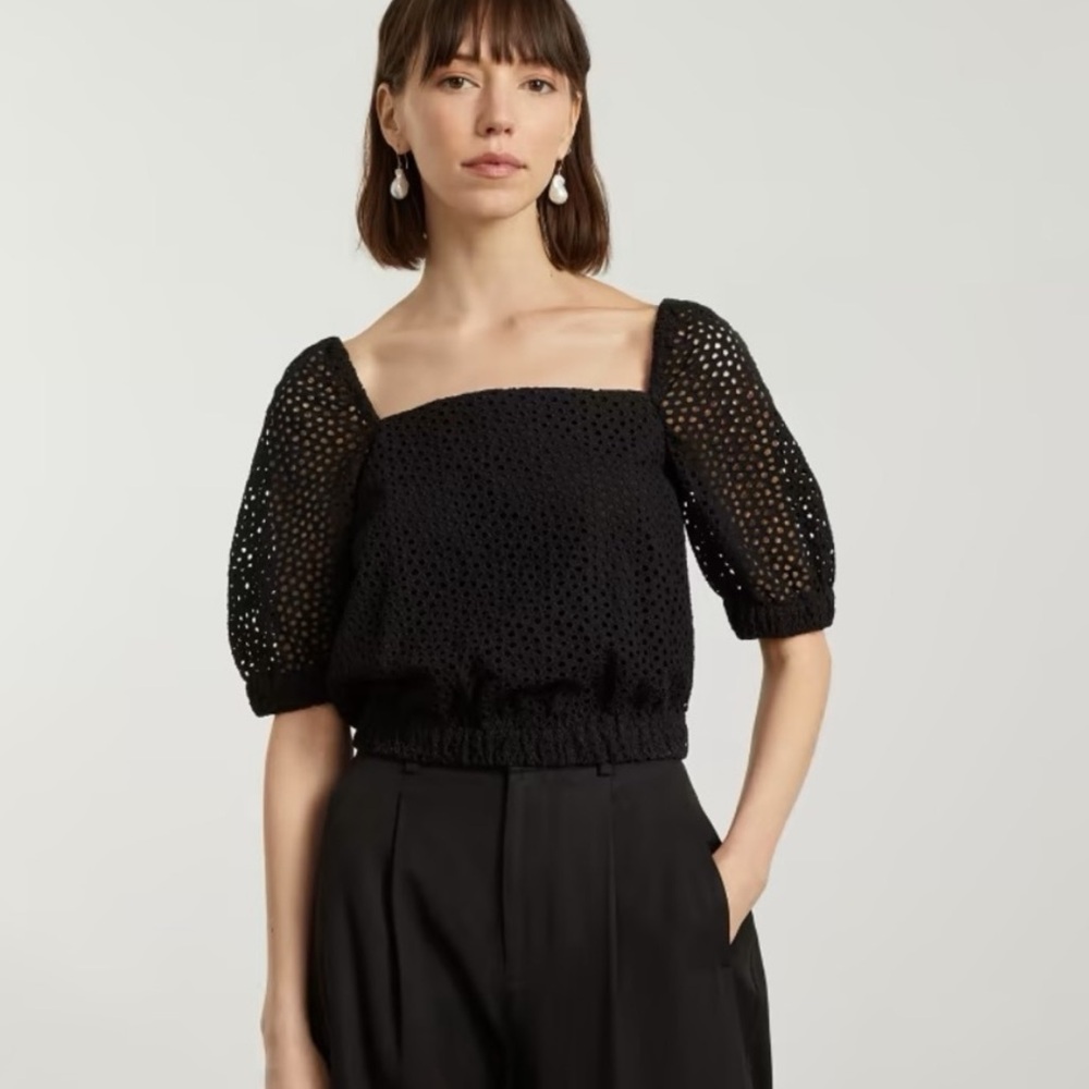 Everlane small puff sleeve eyelet top
